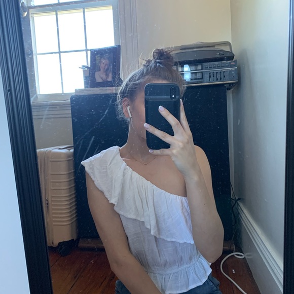 One-Shoulder Top! - Picture 2 of 3